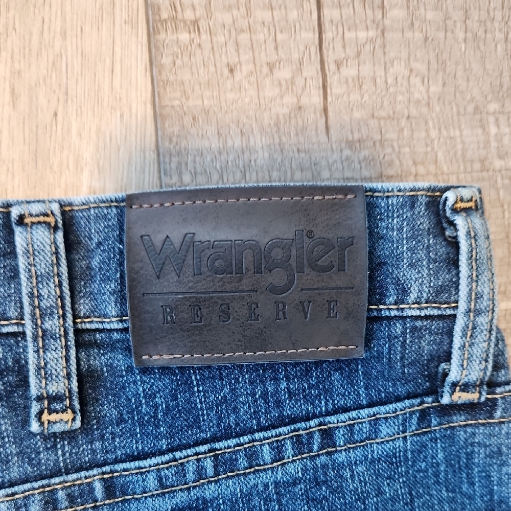 Wrangler Jeans - Picture 6 of 8